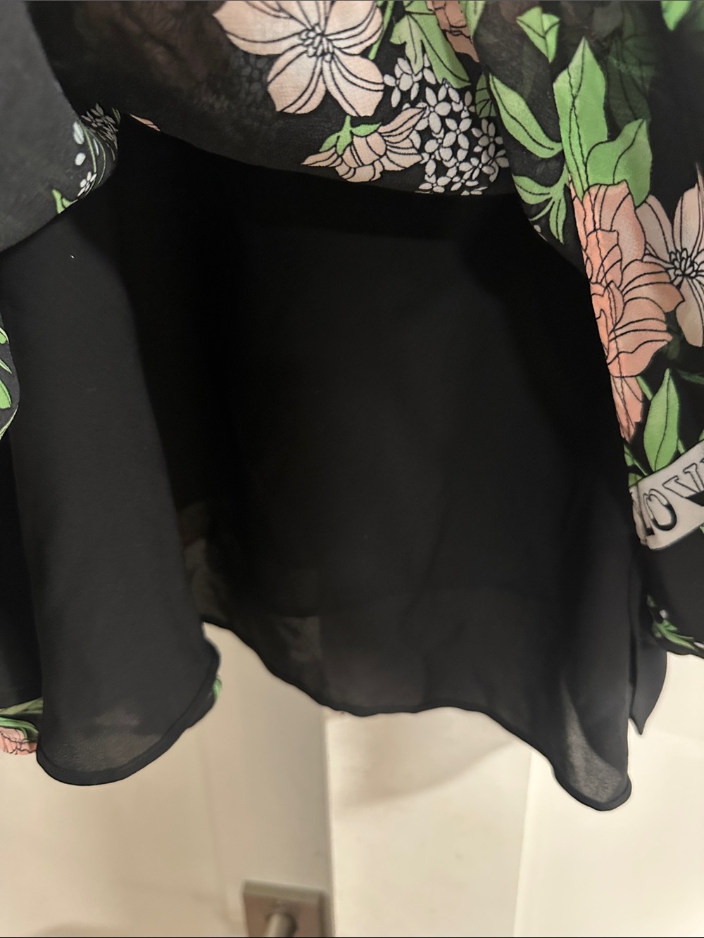 Torrid Black Floral Spaghetti-Strap Camisole Size: 3 - Picture 3 of 6